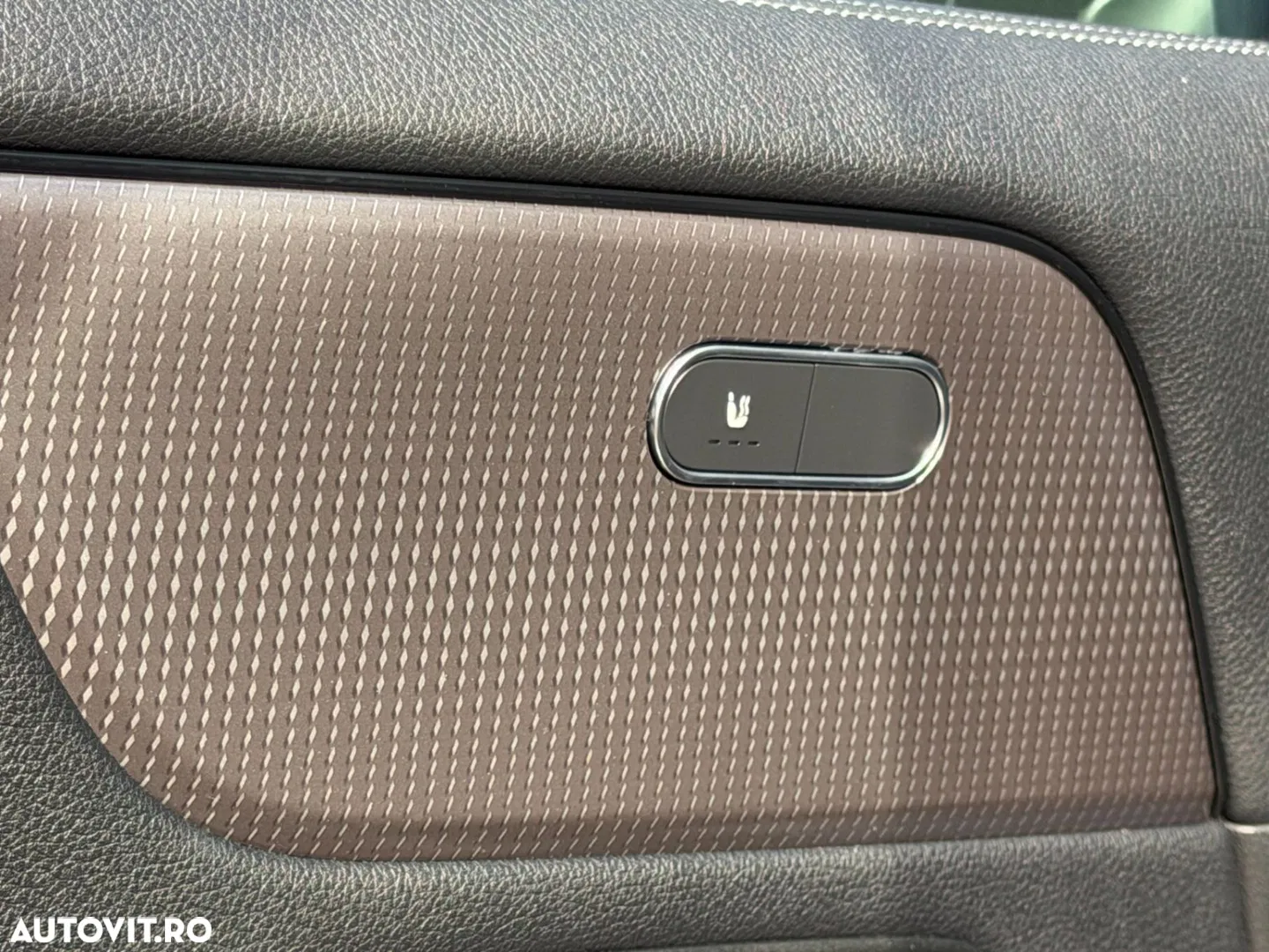2023 Mercedes-Benz GLA, photograph 8