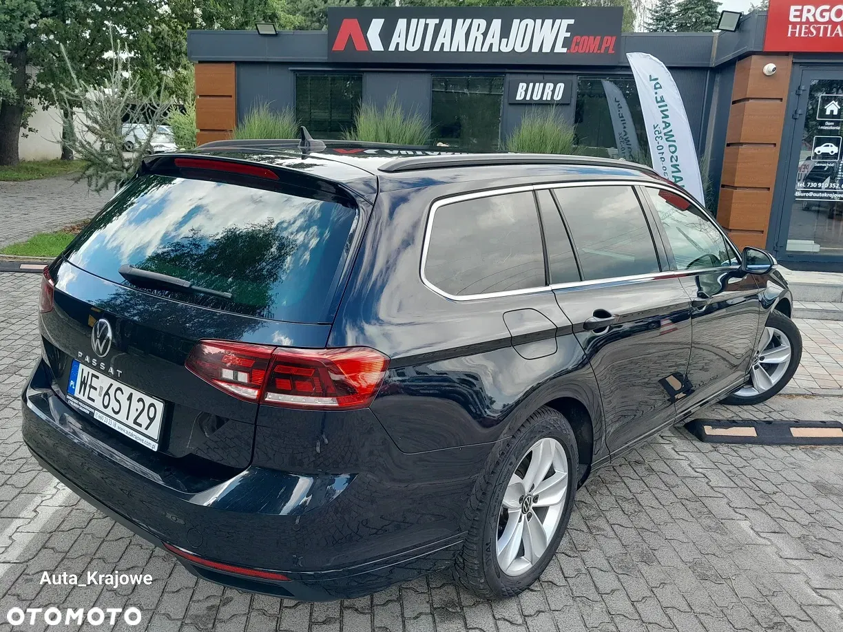 2022 Volkswagen Passat 2.0 TSI Business DSG, photograph 4