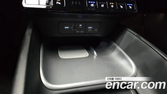 Hyundai Grandeur Exclusive — photo 1 of 32