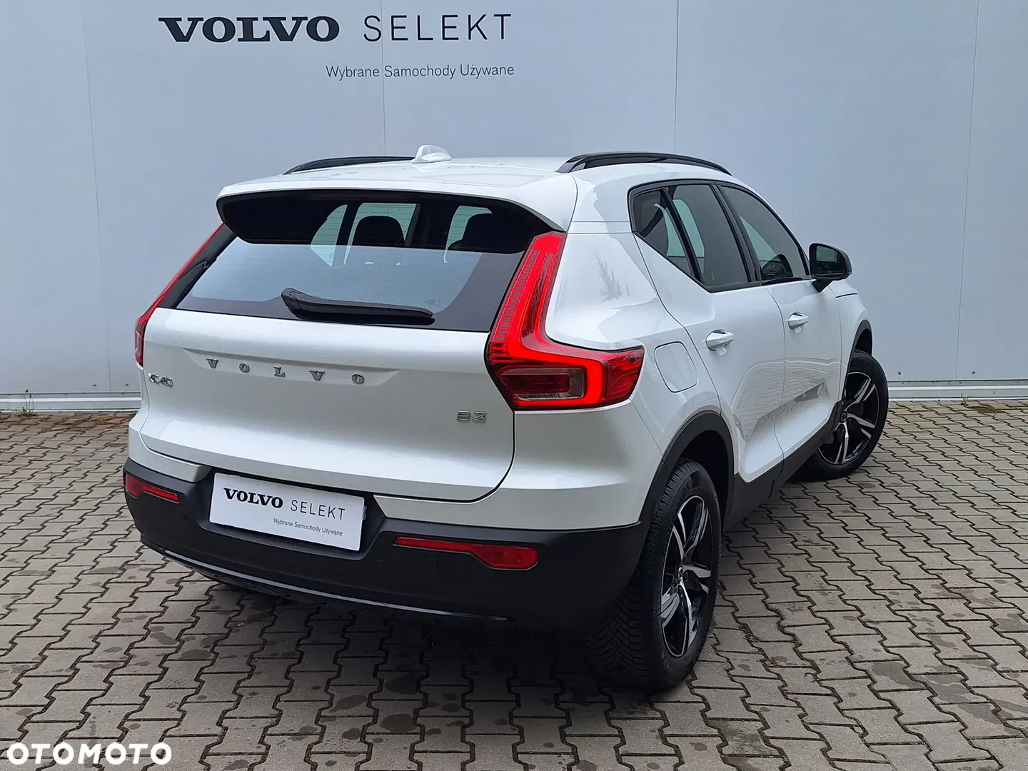 2025 Volvo XC 40 B3 Plus Dark, photograph 8