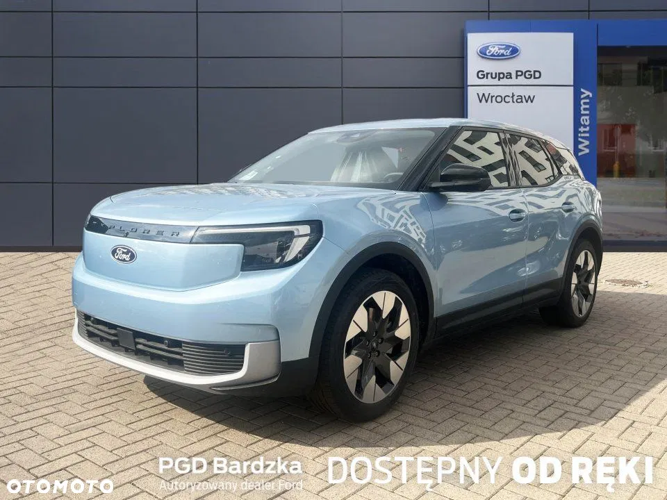 2025 Ford Explorer, photograph 1