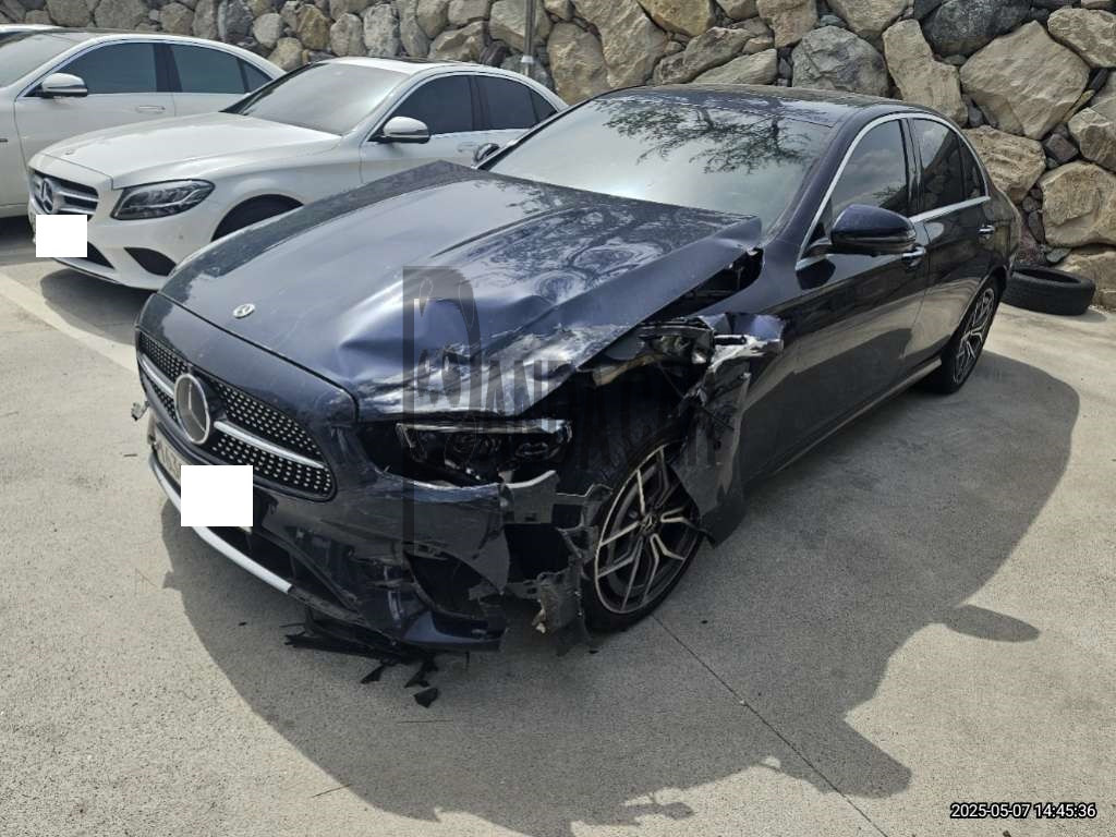 2021 Mercedes-Benz E220 d 4MATIC, photograph 5