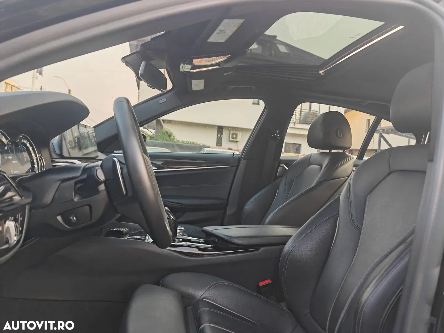 2018 BMW Seria 5, photograph 9