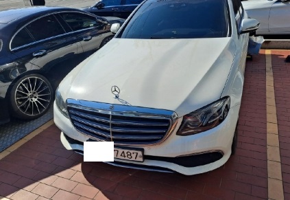 2019 Mercedes-Benz E300 4Matic, photograph 10