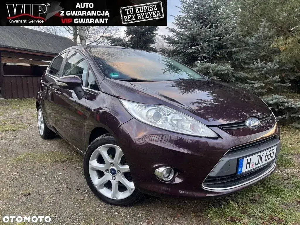 2010 Ford Fiesta, photograph 1