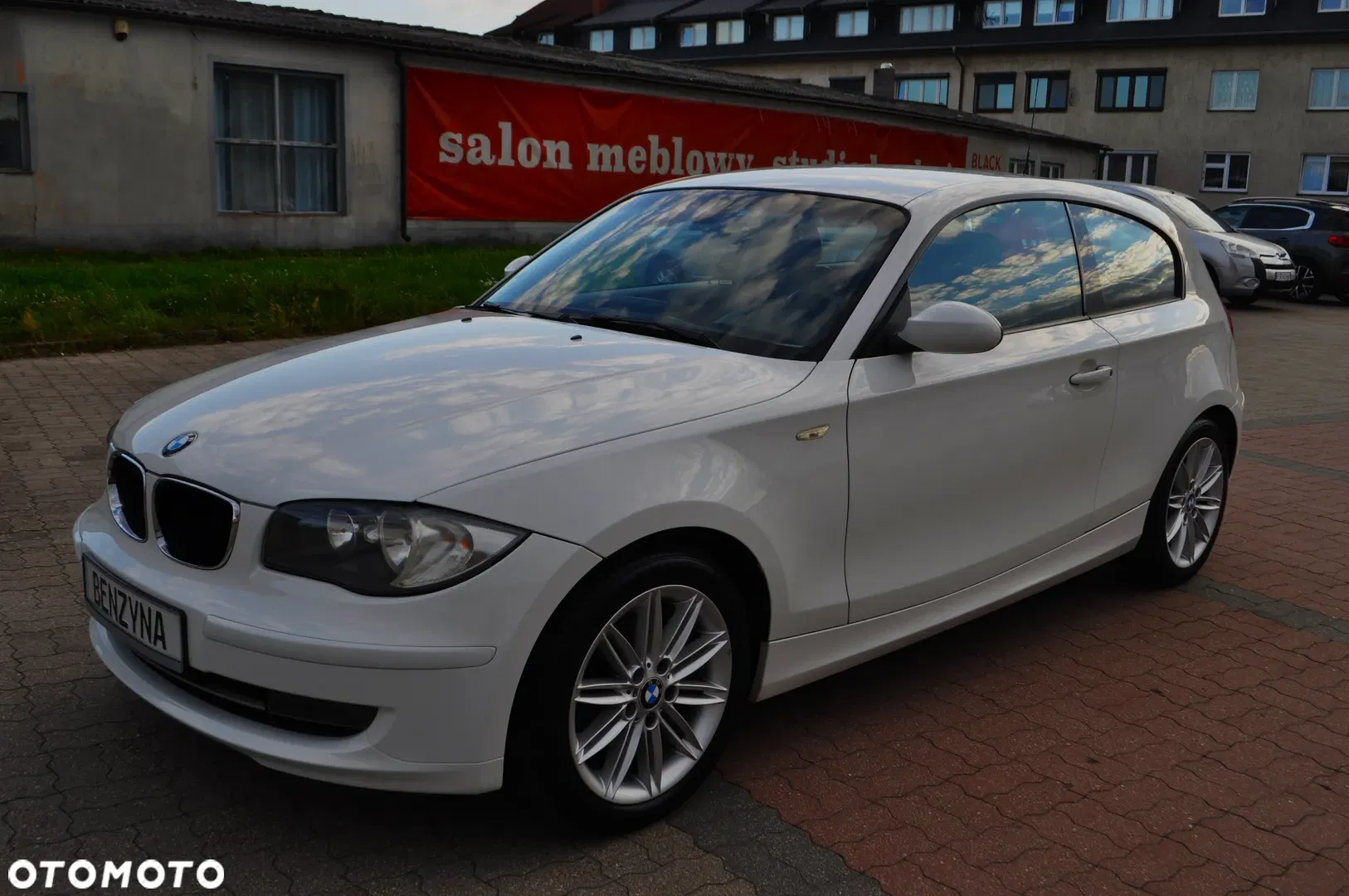 BMW Seria 1 118i Edition Lifestyle — photo 1 of 35