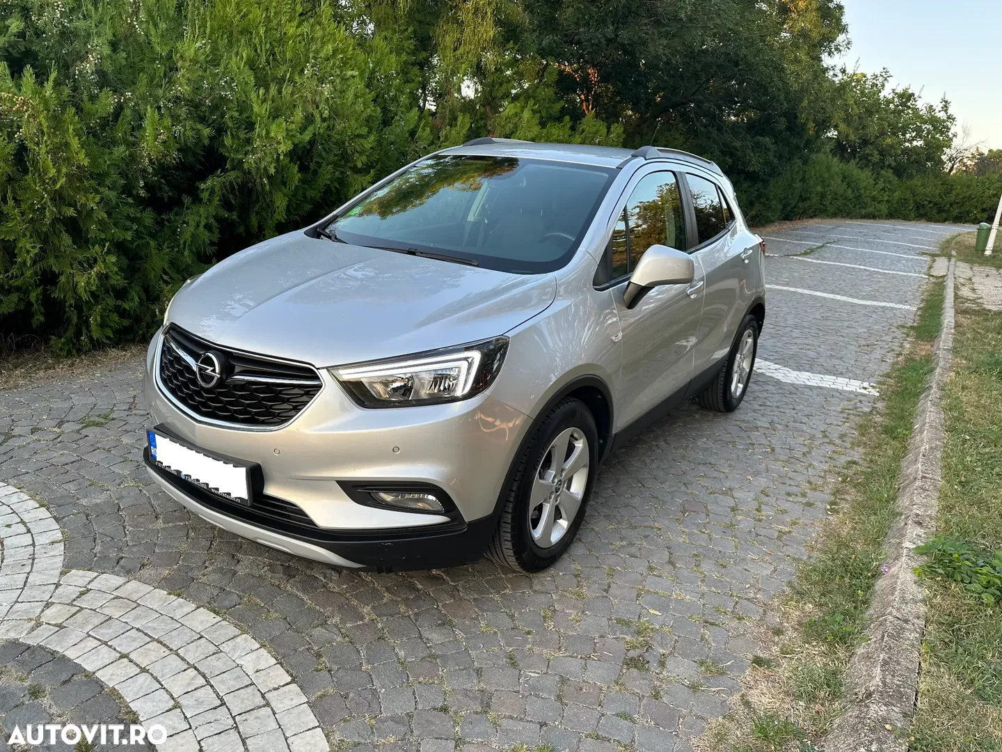 2019 Opel Mokka, photograph 2