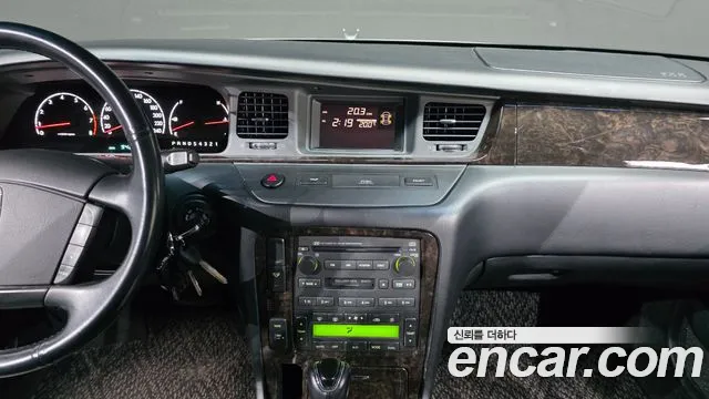Hyundai Equus JS 330 — photo 1 of 20