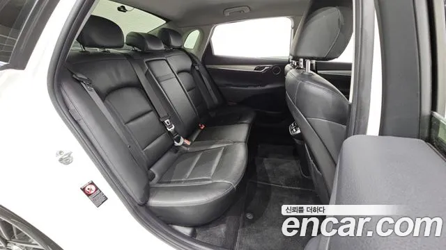 2021 Hyundai Grandeur 2.5, photograph 1