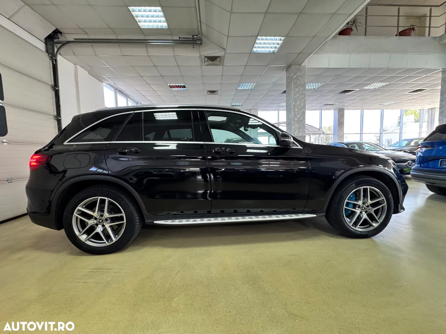 2017 Mercedes-Benz GLC 350 e 4Matic 7G-TRONIC AMG Line, photograph 10
