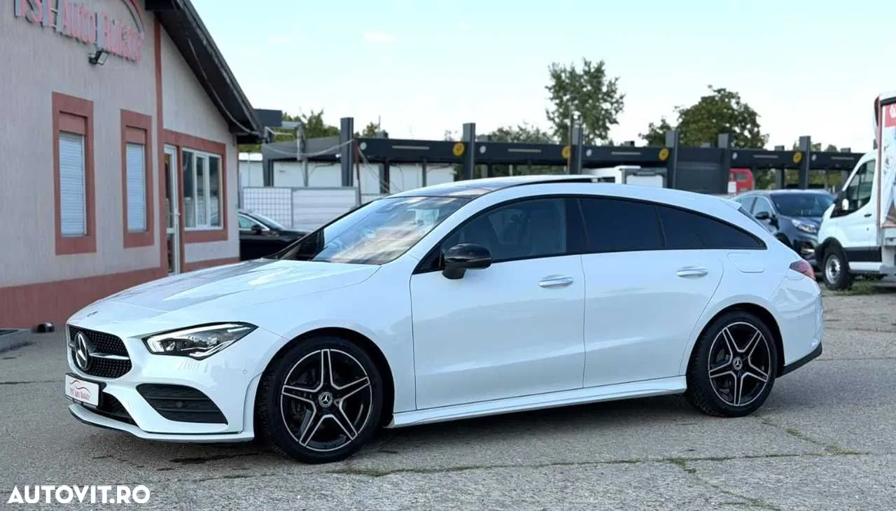 2022 Mercedes-Benz CLA 180, photograph 3