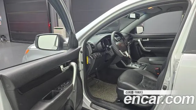 2012 Kia Sorento Diesel 2.0 2WD TLX, photograph 1
