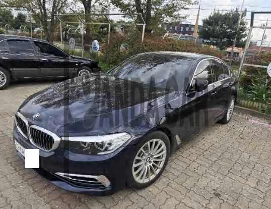 2020 BMW 520i Luxury, photograph 4