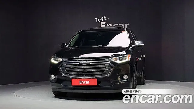 2020 ChevroletGMDaewoo Traverse 3.6 AWD Redline, photograph 3