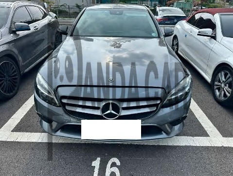 2019 Mercedes-Benz Benz C 200, photograph 1