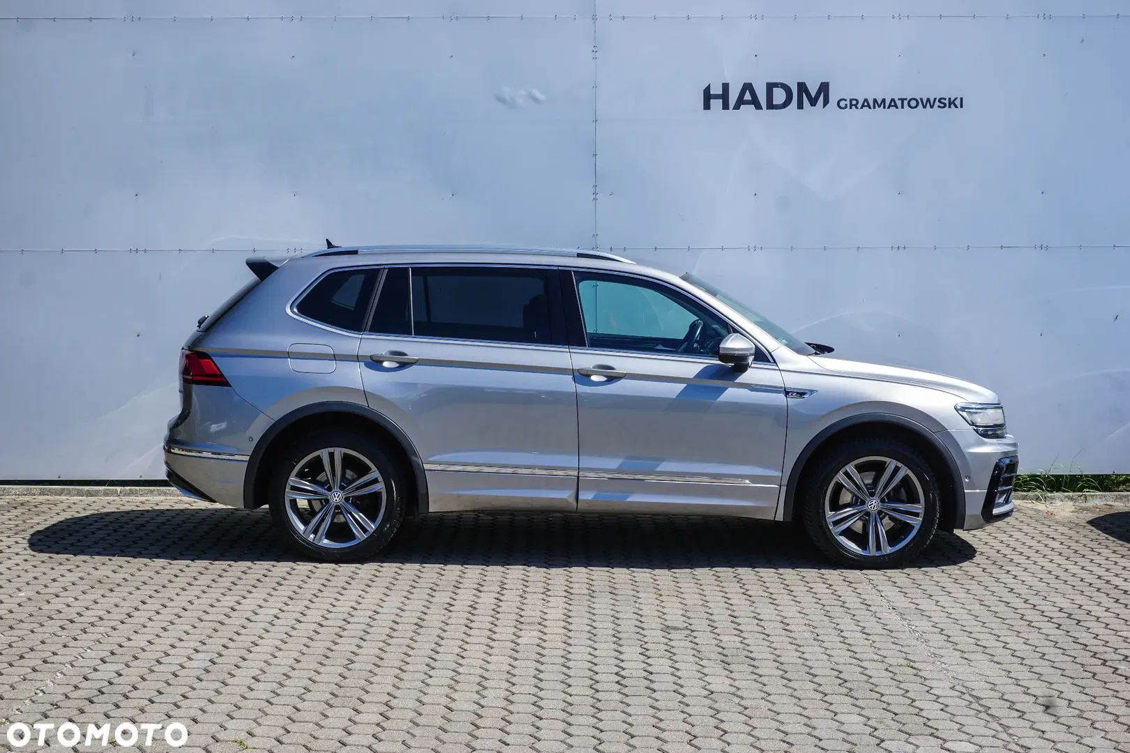 2020 Volkswagen Tiguan Allspace 2.0 TSI 4Mot R-Line DSG, photograph 9
