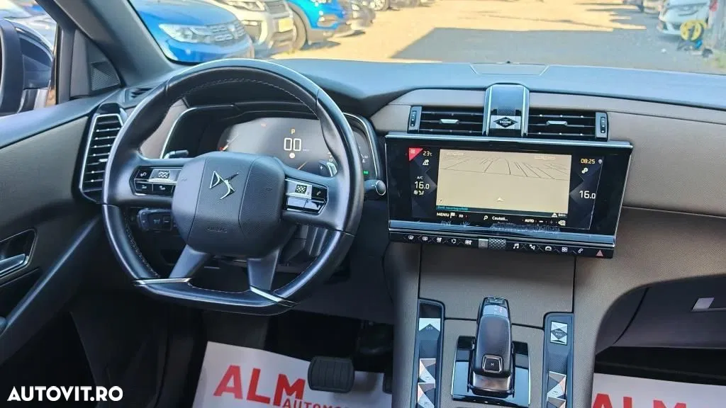 2020 DS Automobiles DS 7 Crossback, photograph 10