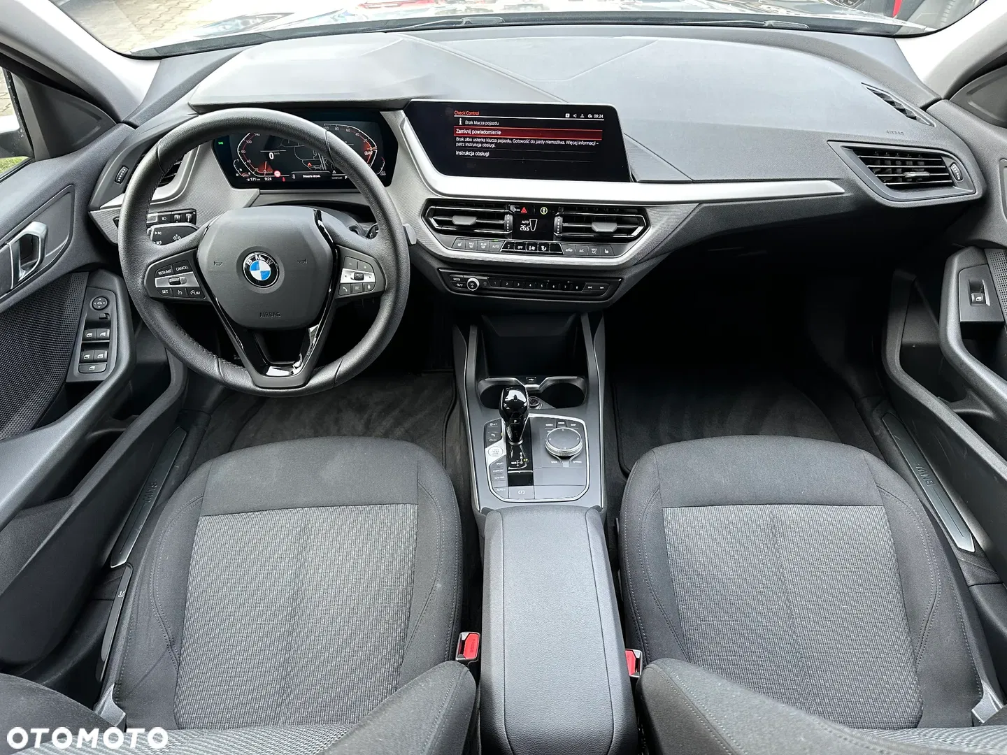 2024 BMW Seria 1 118i, photograph 7