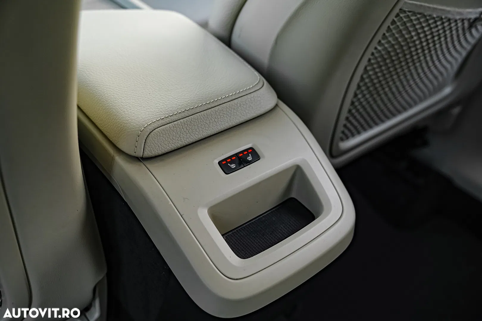 2022 Volvo XC 60 B5 B AWD Geartronic Inscription, photograph 8