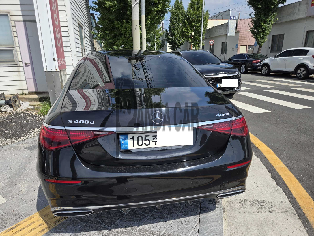 2022 Mercedes-Benz S400 d 4MATIC, photograph 1