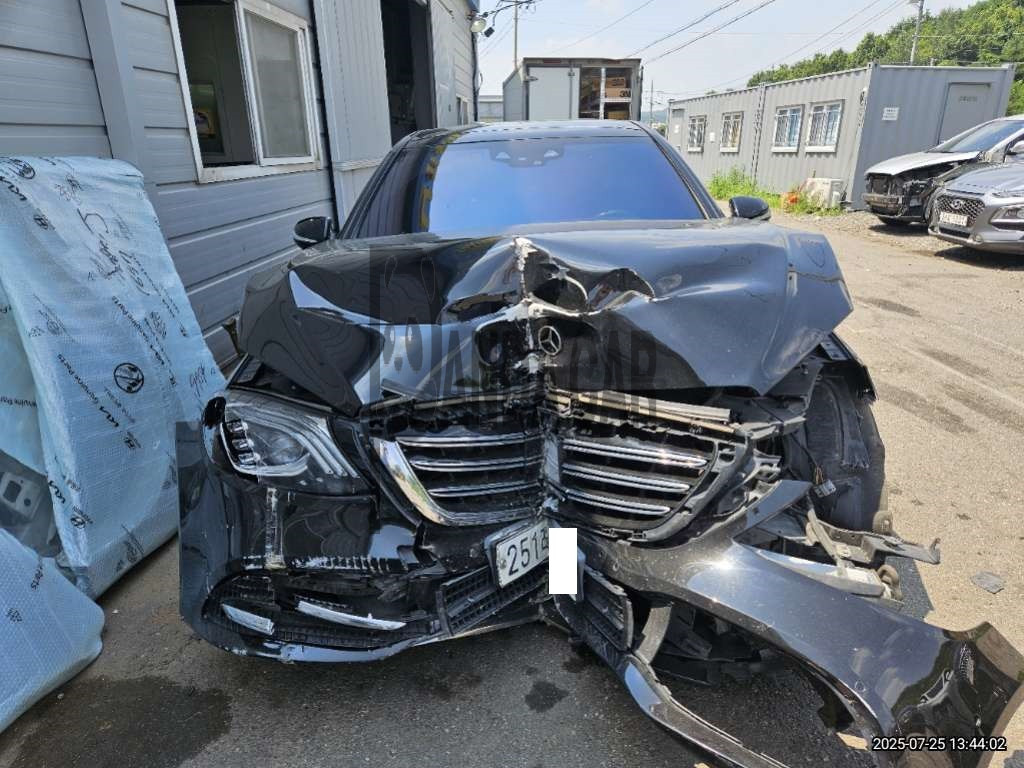 2020 Mercedes-Benz S 560 4MATIC, photograph 5