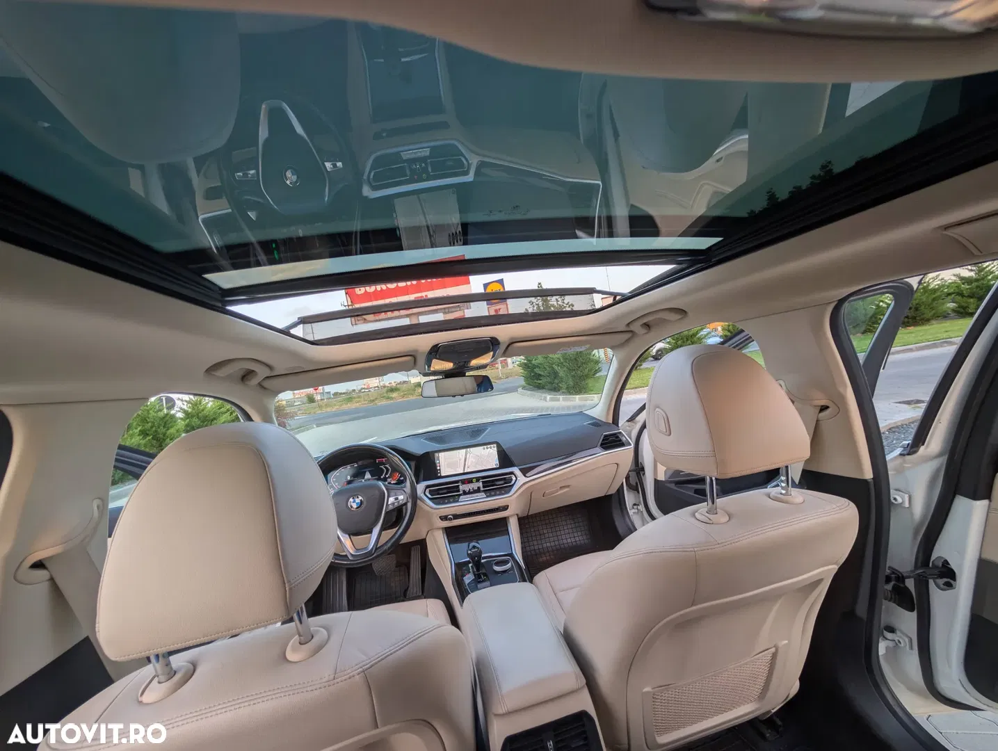 2019 BMW Seria 3, photograph 8
