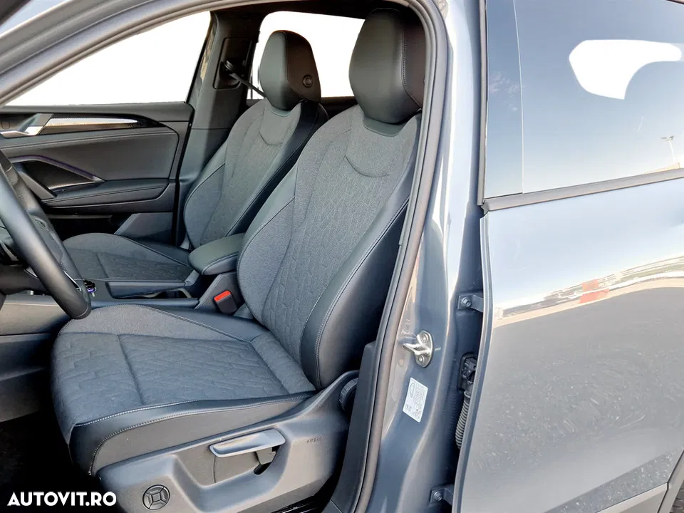 2026 Volkswagen Tiguan, photograph 9