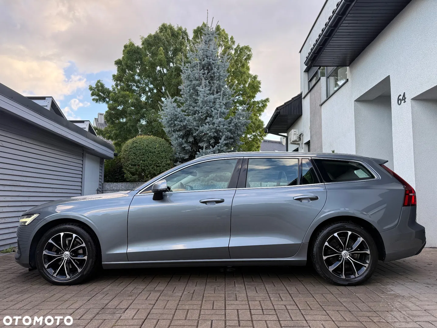 2020 Volvo V60 D3 Geartronic Momentum Pro, photograph 5