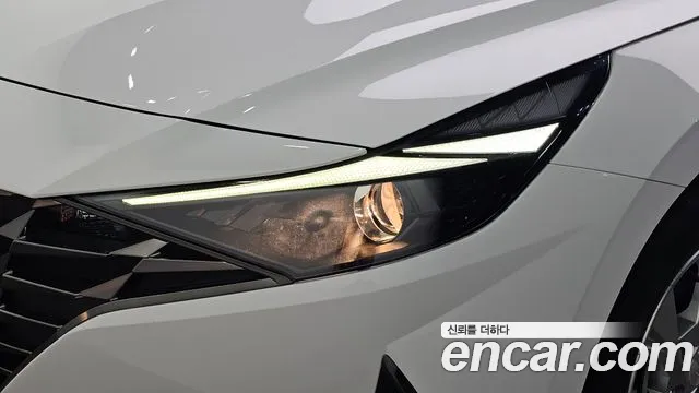 2022 Hyundai AVANTE 1.6, photograph 2