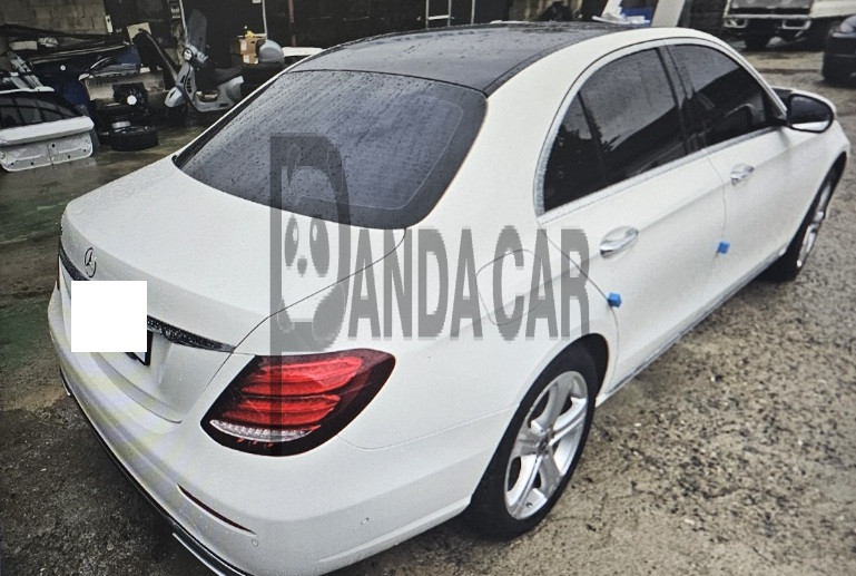 2018 Mercedes-Benz E220 d, photograph 5