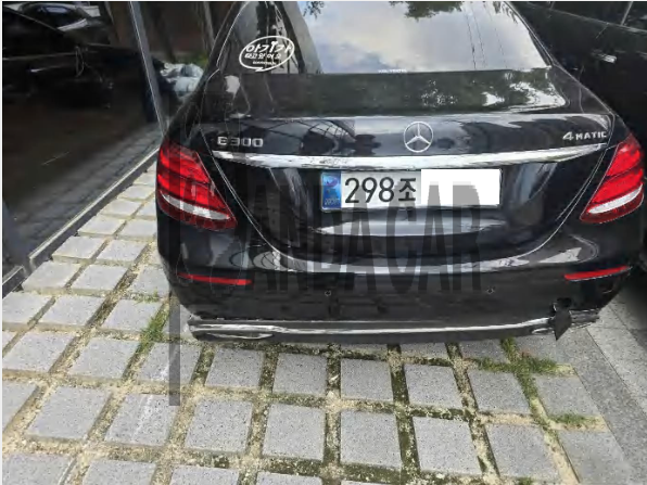 2019 Mercedes-Benz E300, photograph 5