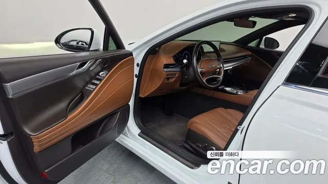 Genesis G80 Diesel 2.2 2WD — photo 1 of 38