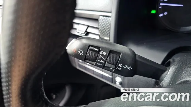 KG_Mobility_Ssangyong Rexton Diesel 2.2 4WD — photo 1 of 32
