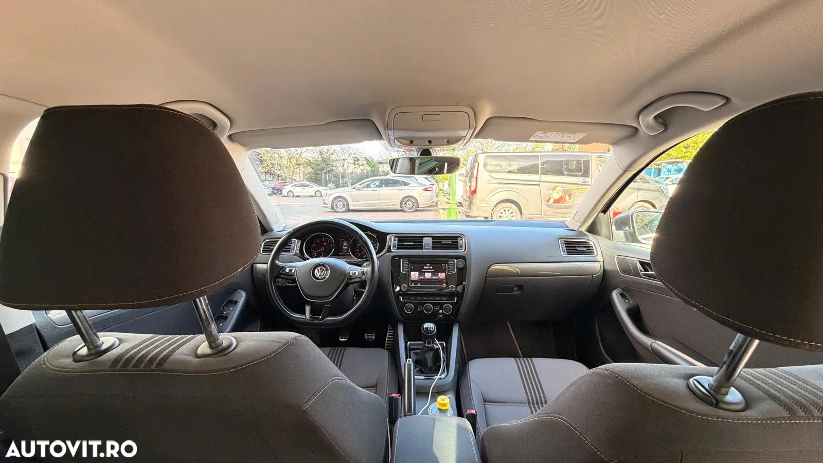 2016 Volkswagen Jetta, photograph 11
