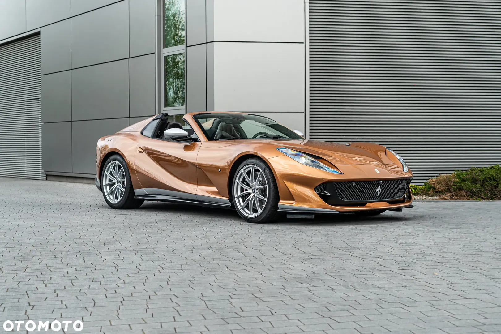 2023 Ferrari 812 GTS, photograph 9