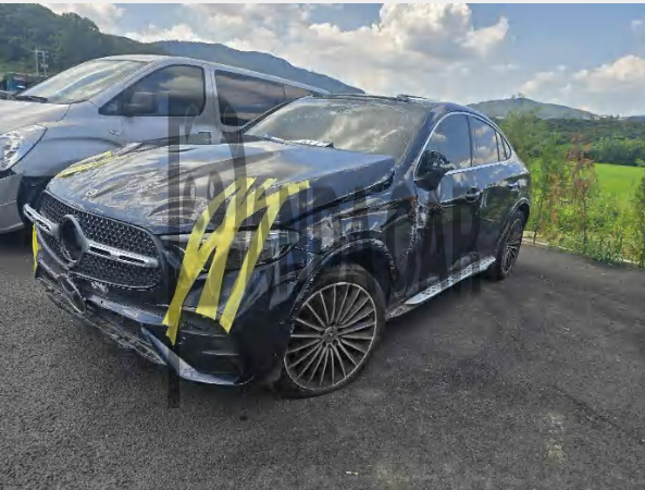 2024 Mercedes-Benz GLC 300 4MATIC Coupe, photograph 1