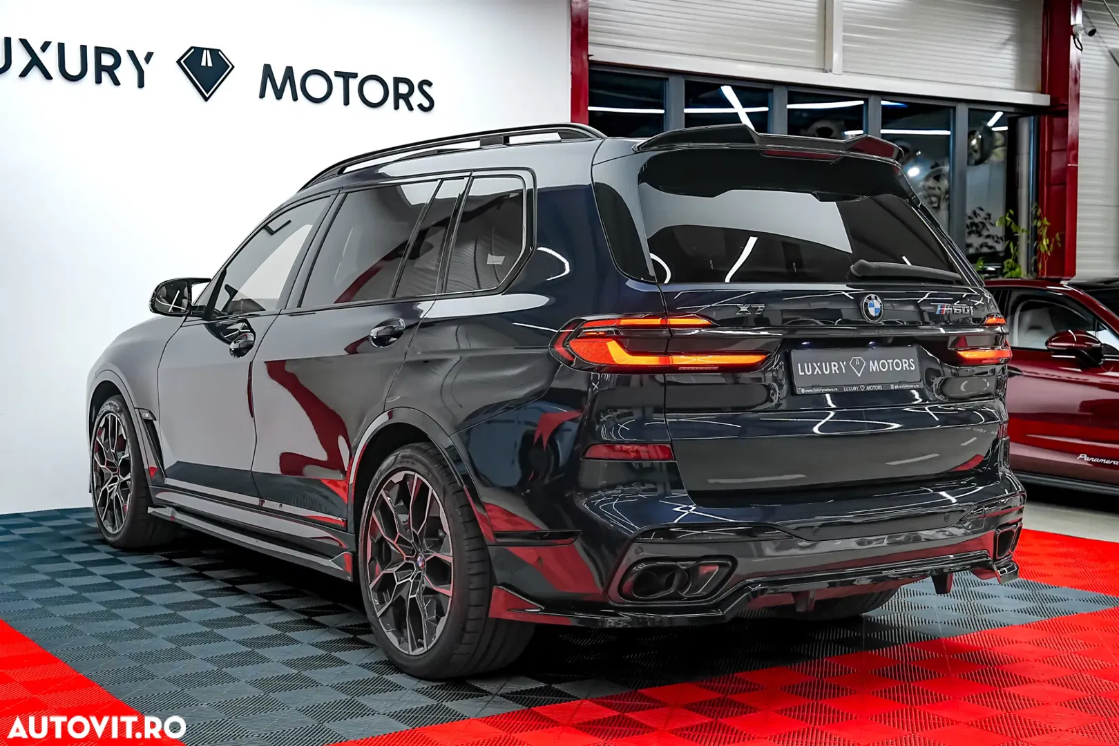 2023 BMW X7 M60i xDrive, photograph 7