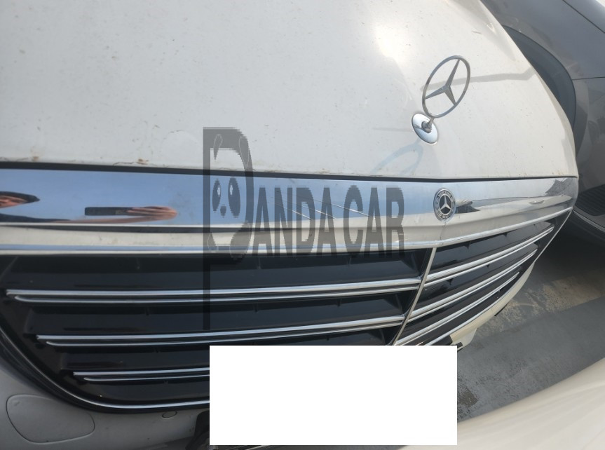 2017 Mercedes-Benz E220 d 4Matic, photograph 3