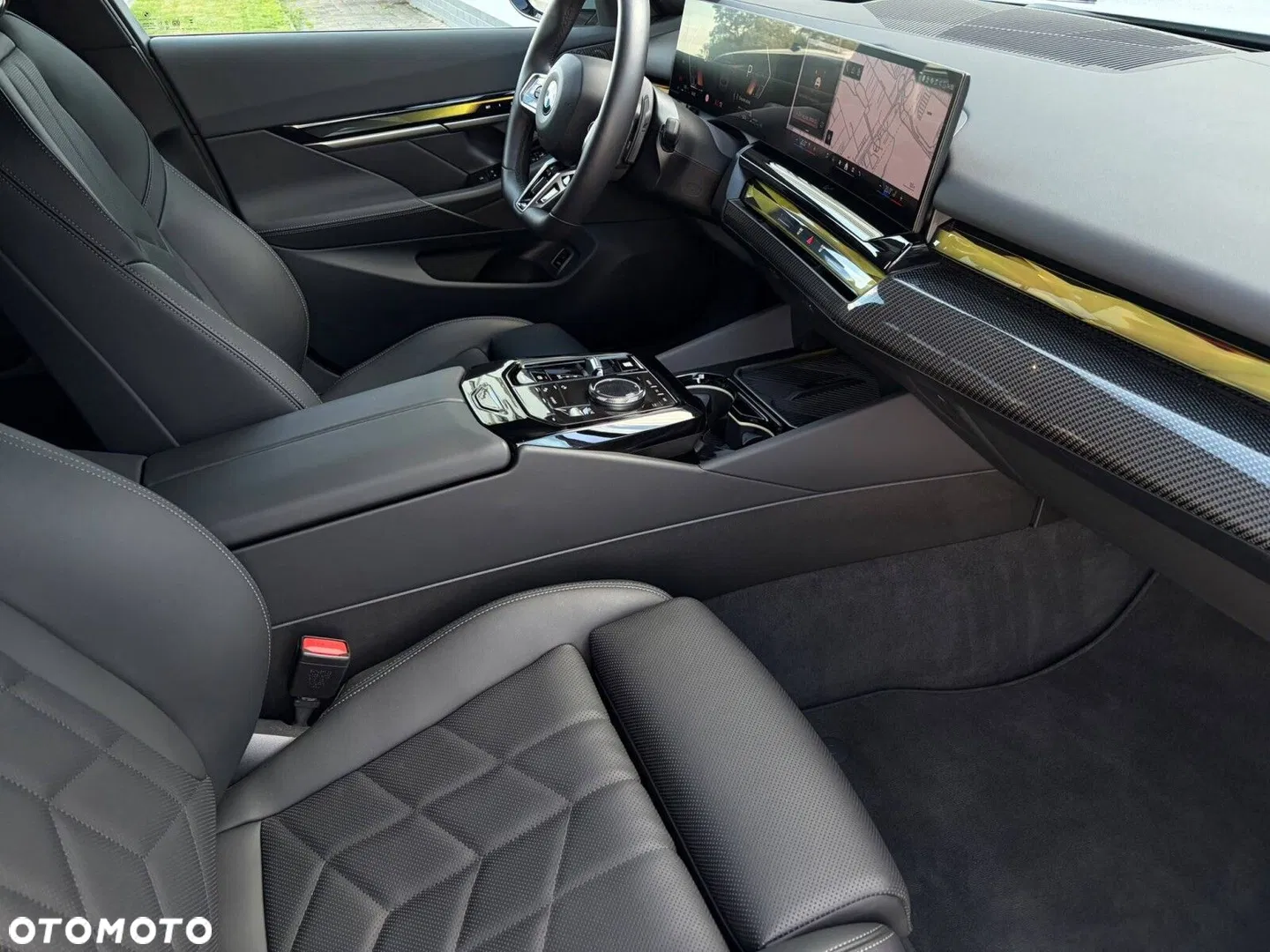 2025 BMW Seria 5 520d xDrive mHEV M Sport, photograph 12