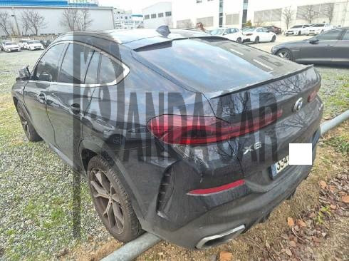 2021 BMW X6 xDrive40i, photograph 2