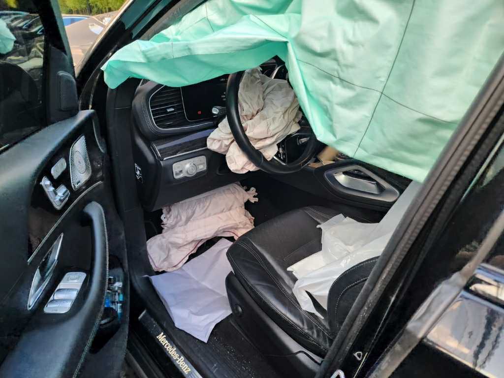 2022 Mercedes-Benz GLE400 d 4MATIC Coupe, photograph 9