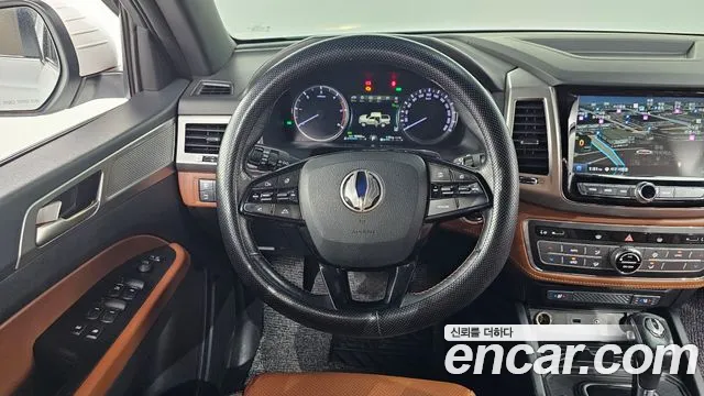 KG_Mobility_Ssangyong Rexton Diesel 2.2 4WD — photo 1 of 20