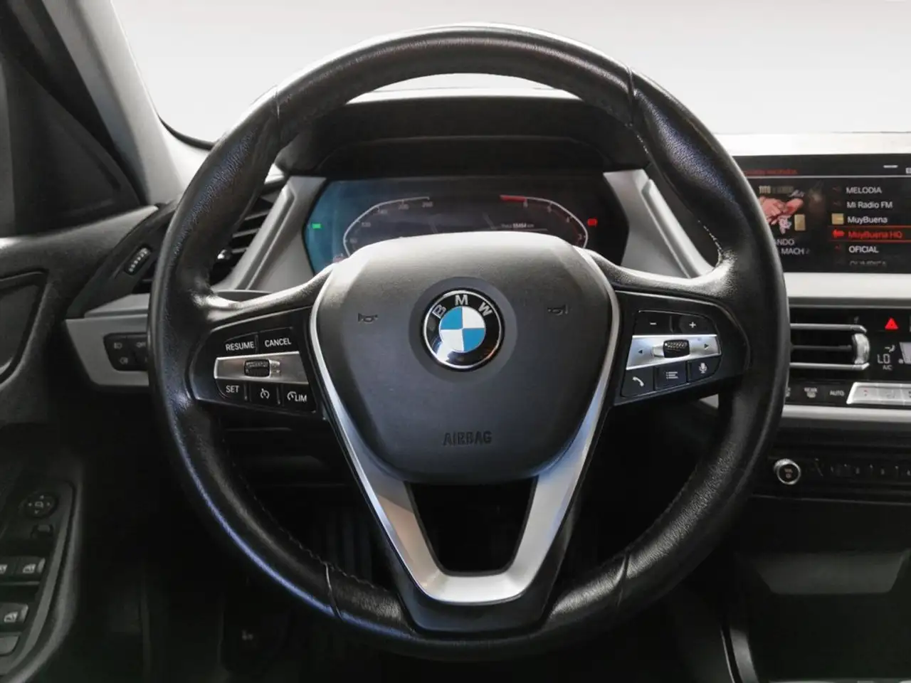 2022 BMW 116 116i, photograph 9