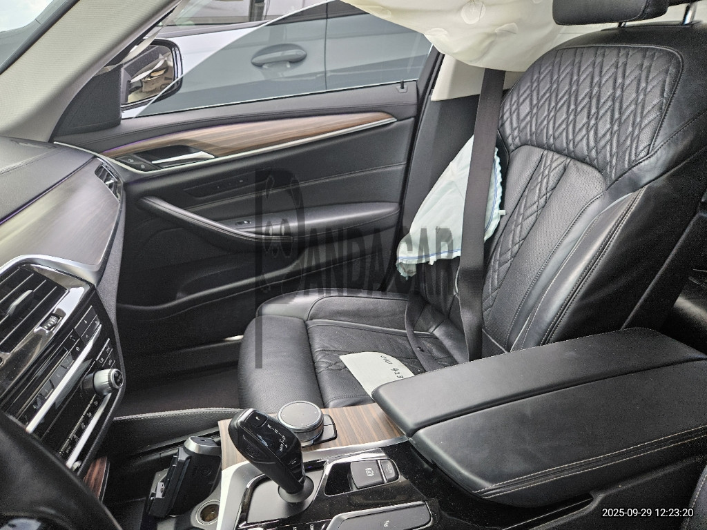 2018 BMW 520d, photograph 3