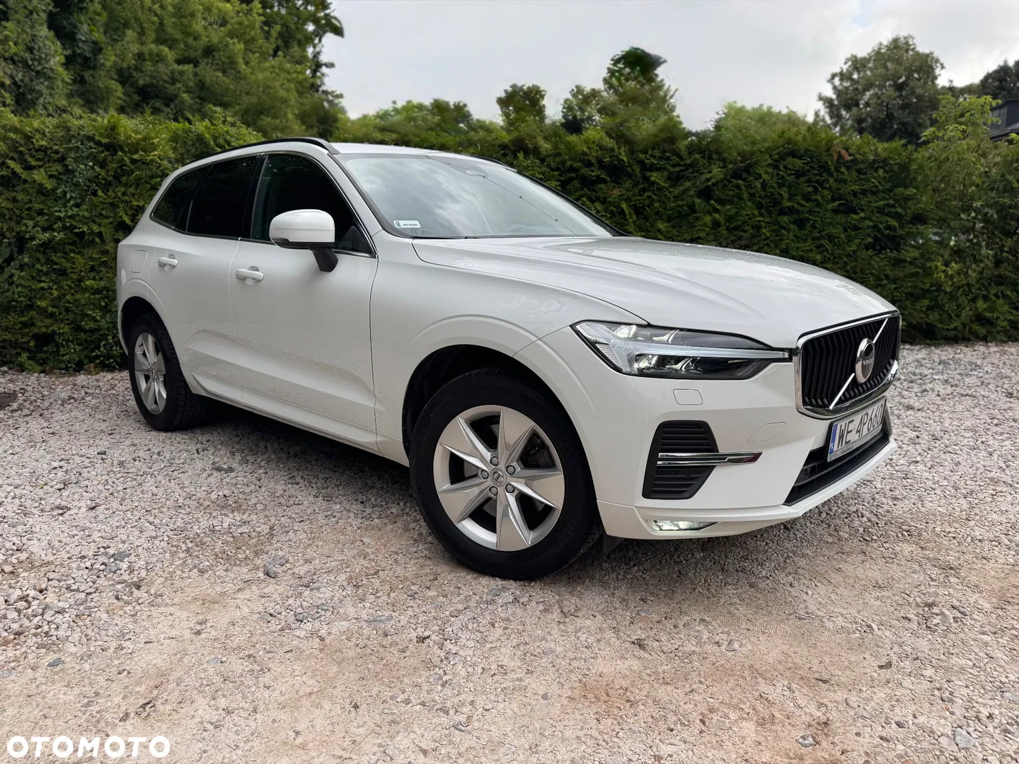 Volvo XC 60 — photo 1 of 32