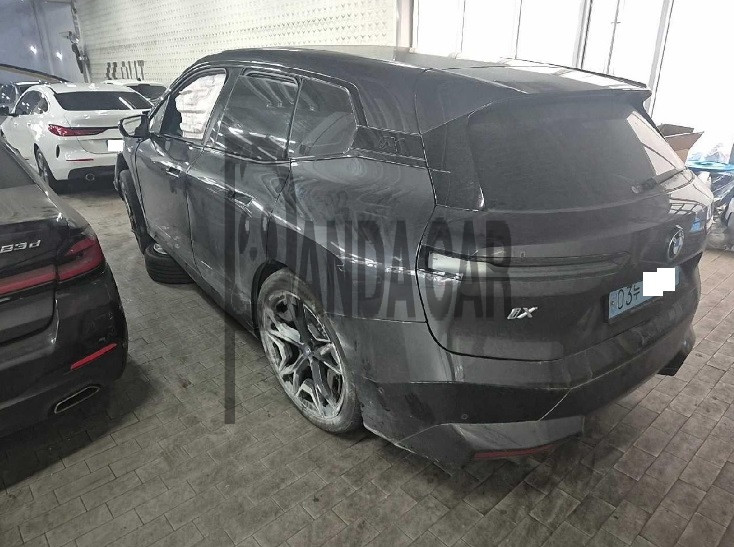 2023 BMW iX xDrive50, photograph 5