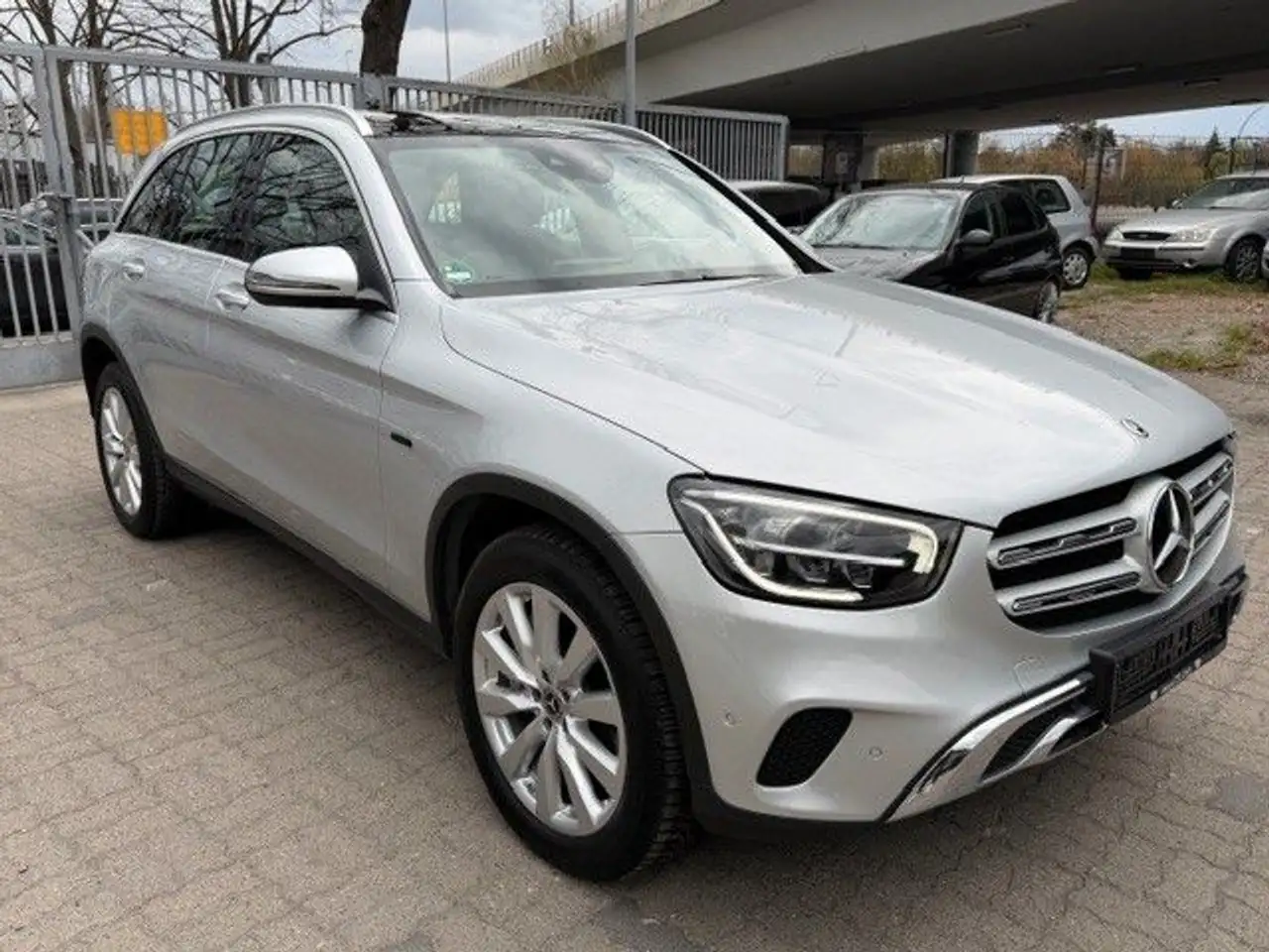 2020 Mercedes-Benz GLC 300 GLC300 e 4M PlugIn/9G-Tr/PanoD/Leder/R.Kamera, photograph 9