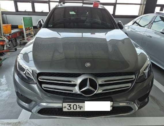 2017 Mercedes-Benz GLC220 d 4Matic, photograph 1