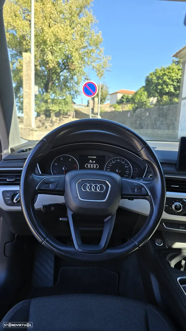 2016 Audi A4, photograph 7