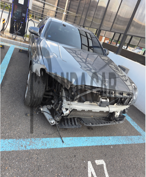 2019 Mercedes-Benz E300 4Matic, photograph 4